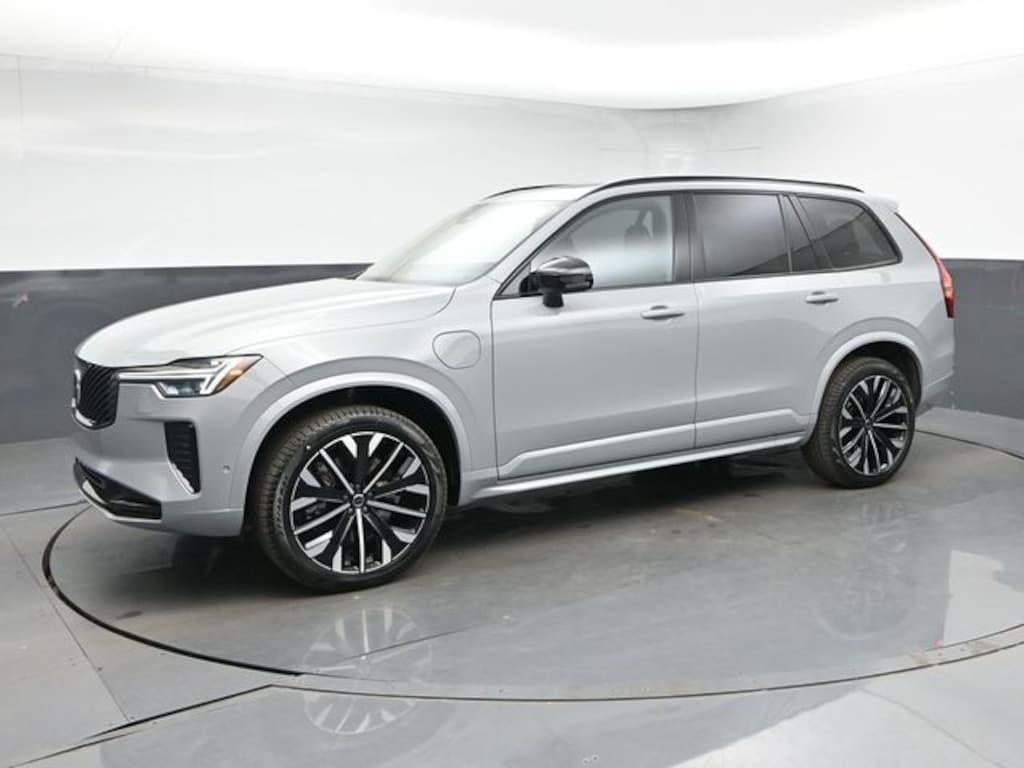 New 2026 Volvo XC90 plug-in hybrid T8 Ultra Dark Theme 7-Seater SUV