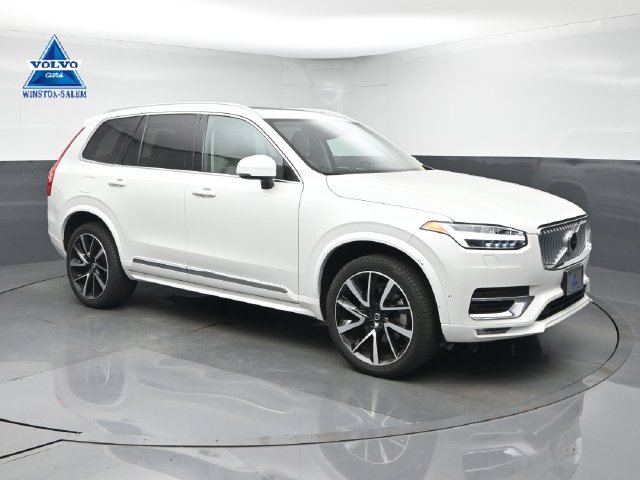2024 Volvo XC90 B5 Plus SUV