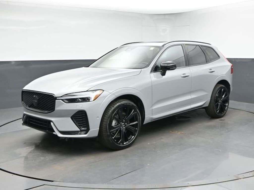 New 2026 Volvo XC60 B5 Ultra Black Edition SUV