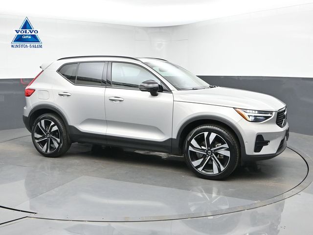 Used 2023 Volvo XC40 Ultimate SUV