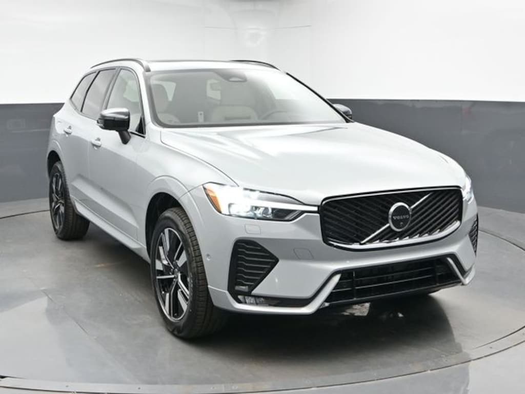 New 2026 Volvo XC60 B5 Plus SUV