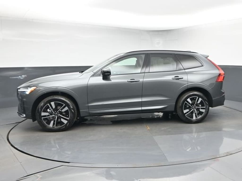 New 2027 Volvo XC60 B5 Core SUV