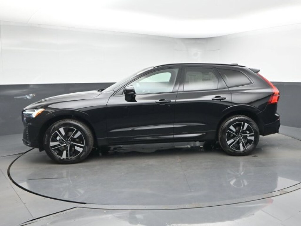 New 2027 Volvo XC60 B5 Core SUV