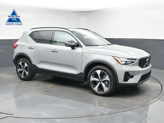 2026 Volvo XC40