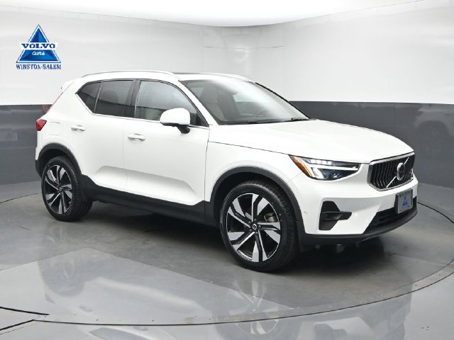 2024 Volvo XC40