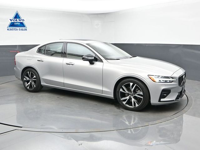 2023 Volvo S60