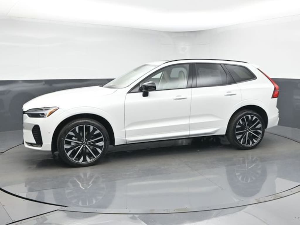 New 2026 Volvo XC60 B5 Ultra SUV