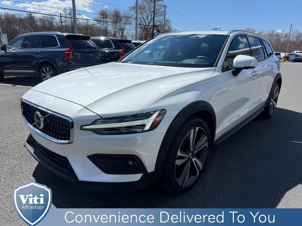 Certified 2025 Volvo V60 Cross Country B5 Plus Wagon
