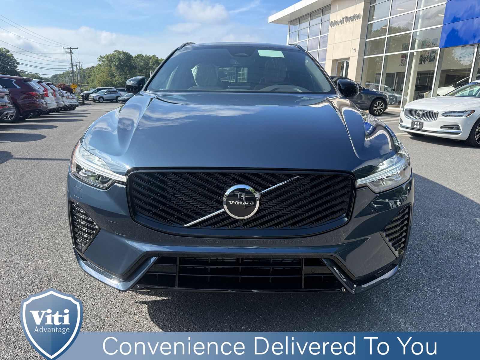 New 2027 Volvo XC60 B5 Core SUV