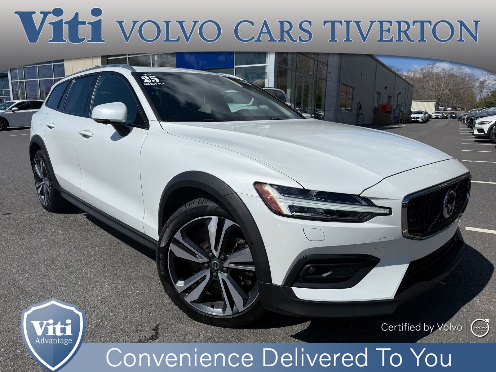 2025 Volvo V60 Cross Country