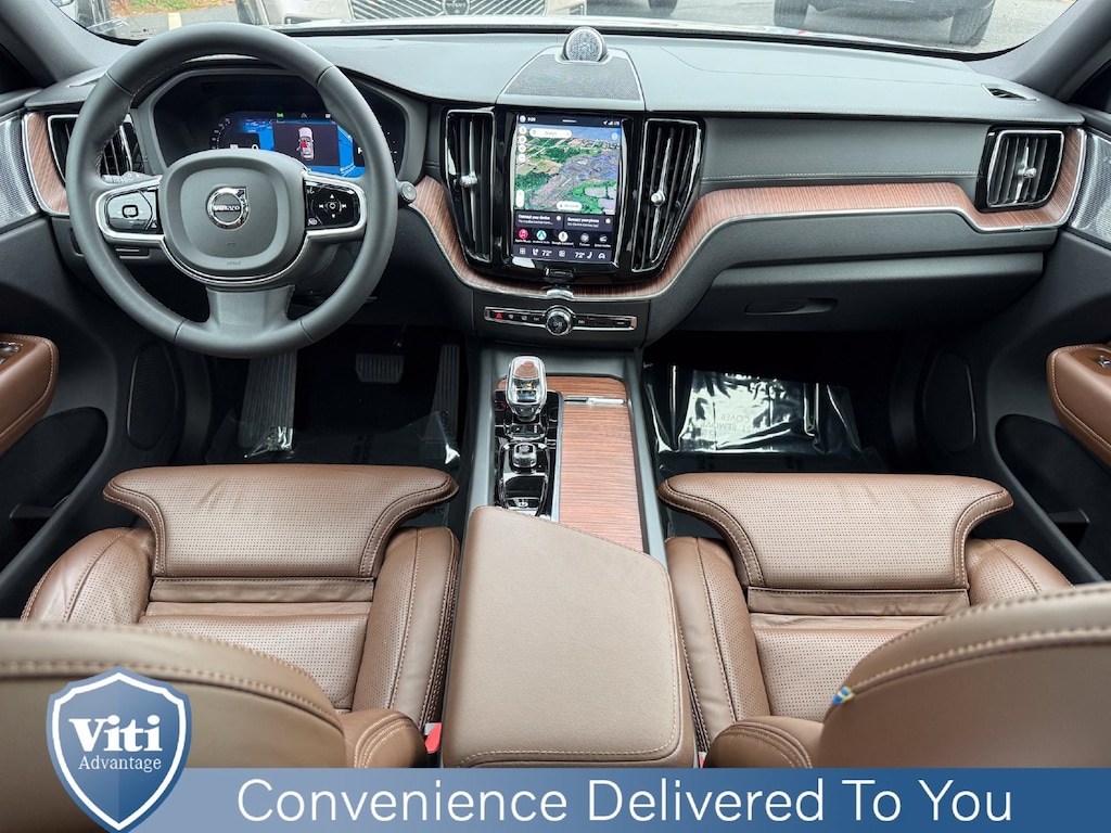 Certified 2024 Volvo XC60 plug-in hybrid T8 Ultimate Dark SUV