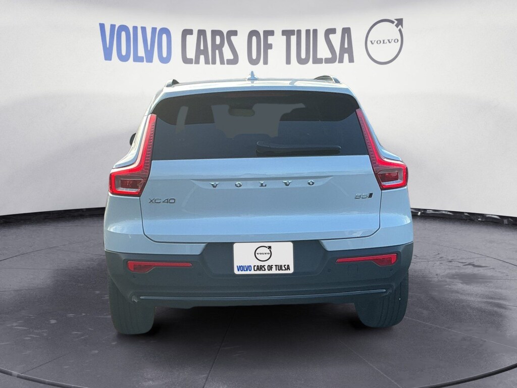 New 2026 Volvo XC40 B5 Plus SUV