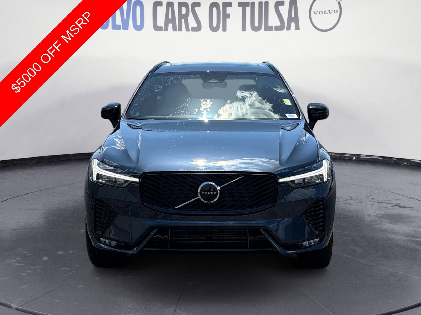 2026 Volvo XC60 Core - Photo 8