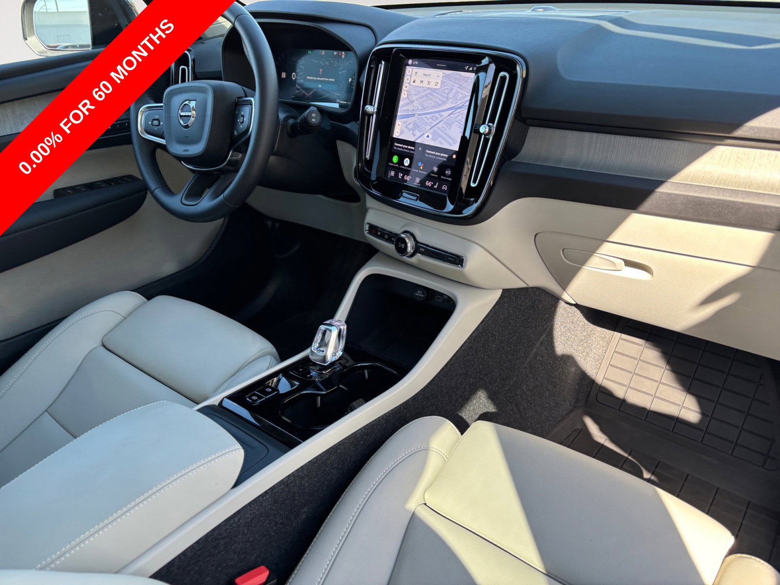 2026 Volvo XC40 Plus - Photo 10
