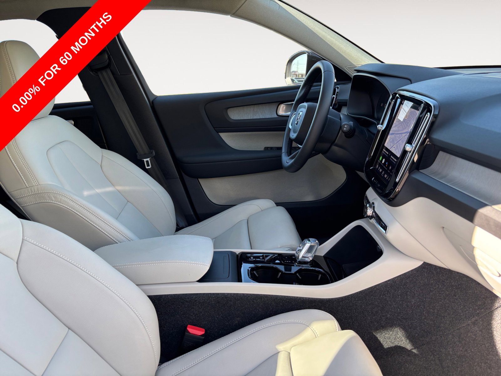 2026 Volvo XC40 Plus - Photo 15