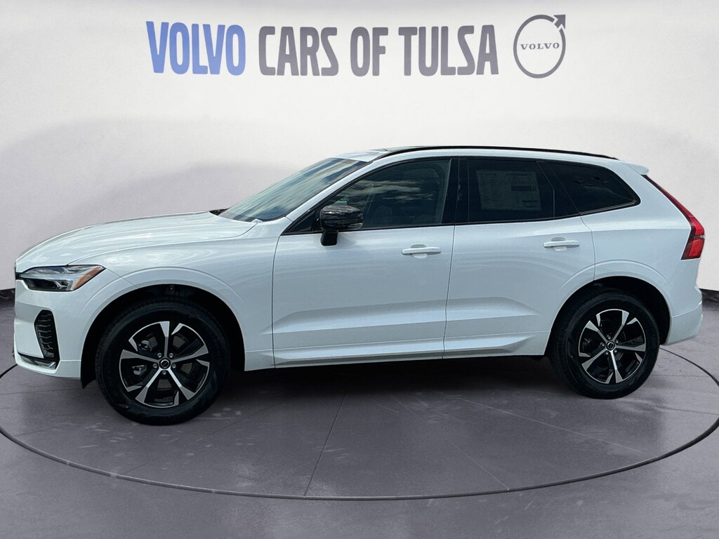 New 2026 Volvo XC60 B5 Core SUV