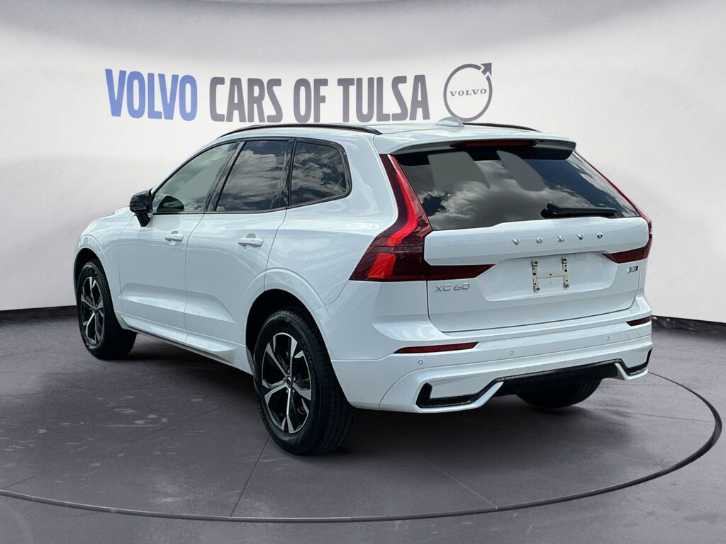 New 2026 Volvo XC60 B5 Core SUV