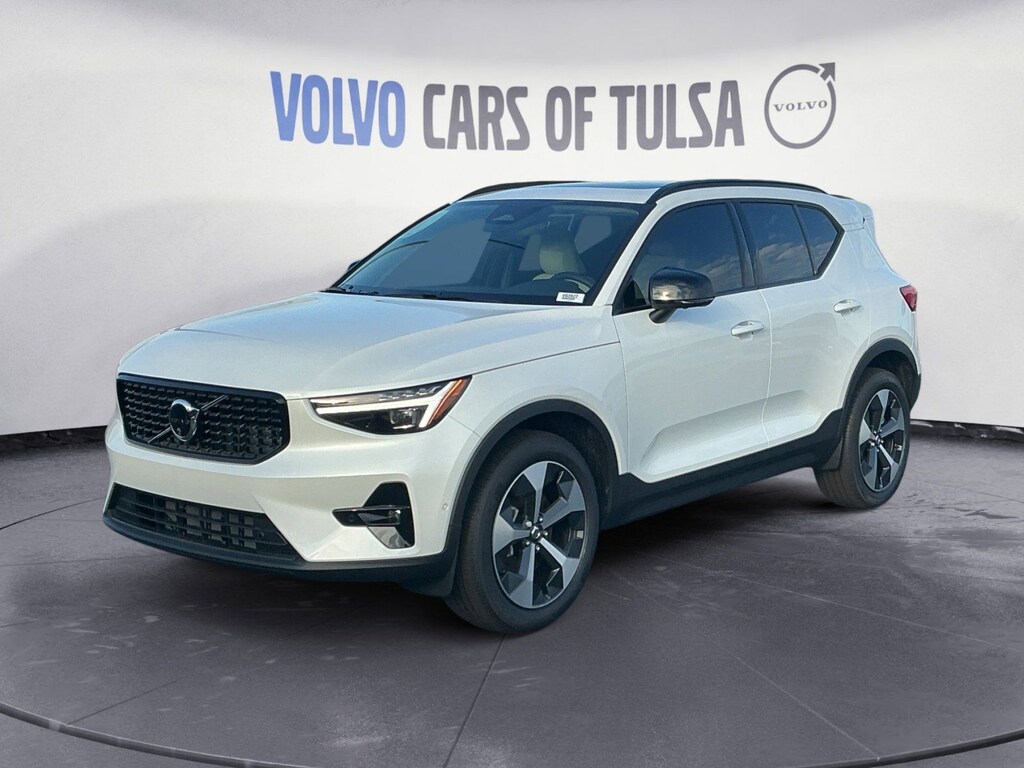 New 2026 Volvo XC40 B5 Plus SUV