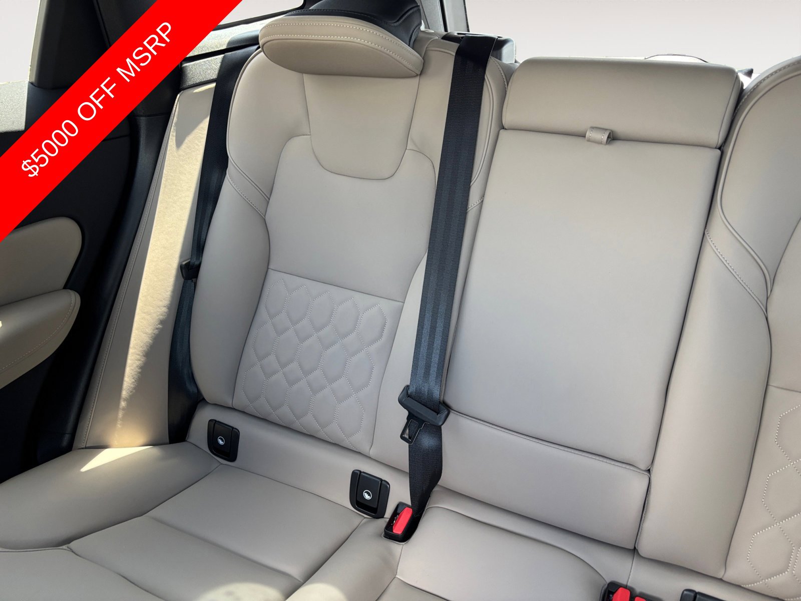 2026 Volvo XC60 Core - Photo 13