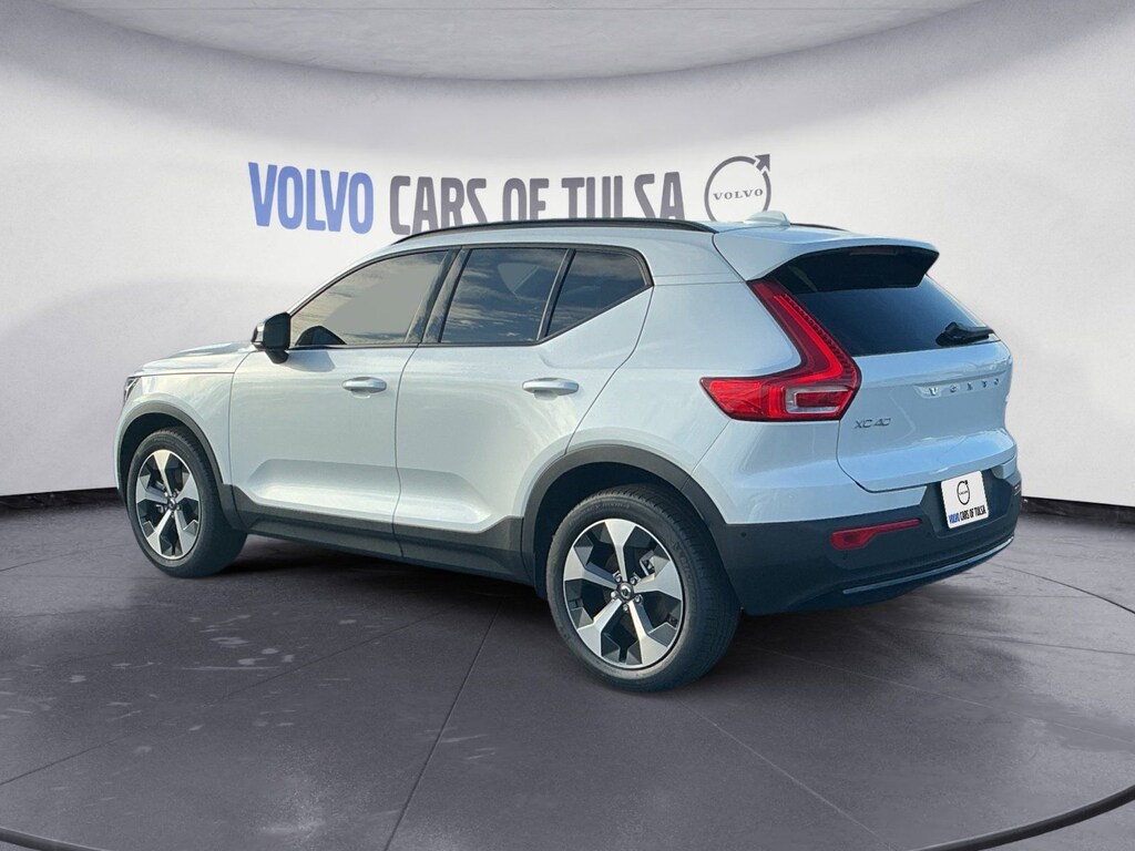 New 2026 Volvo XC40 B5 Plus SUV