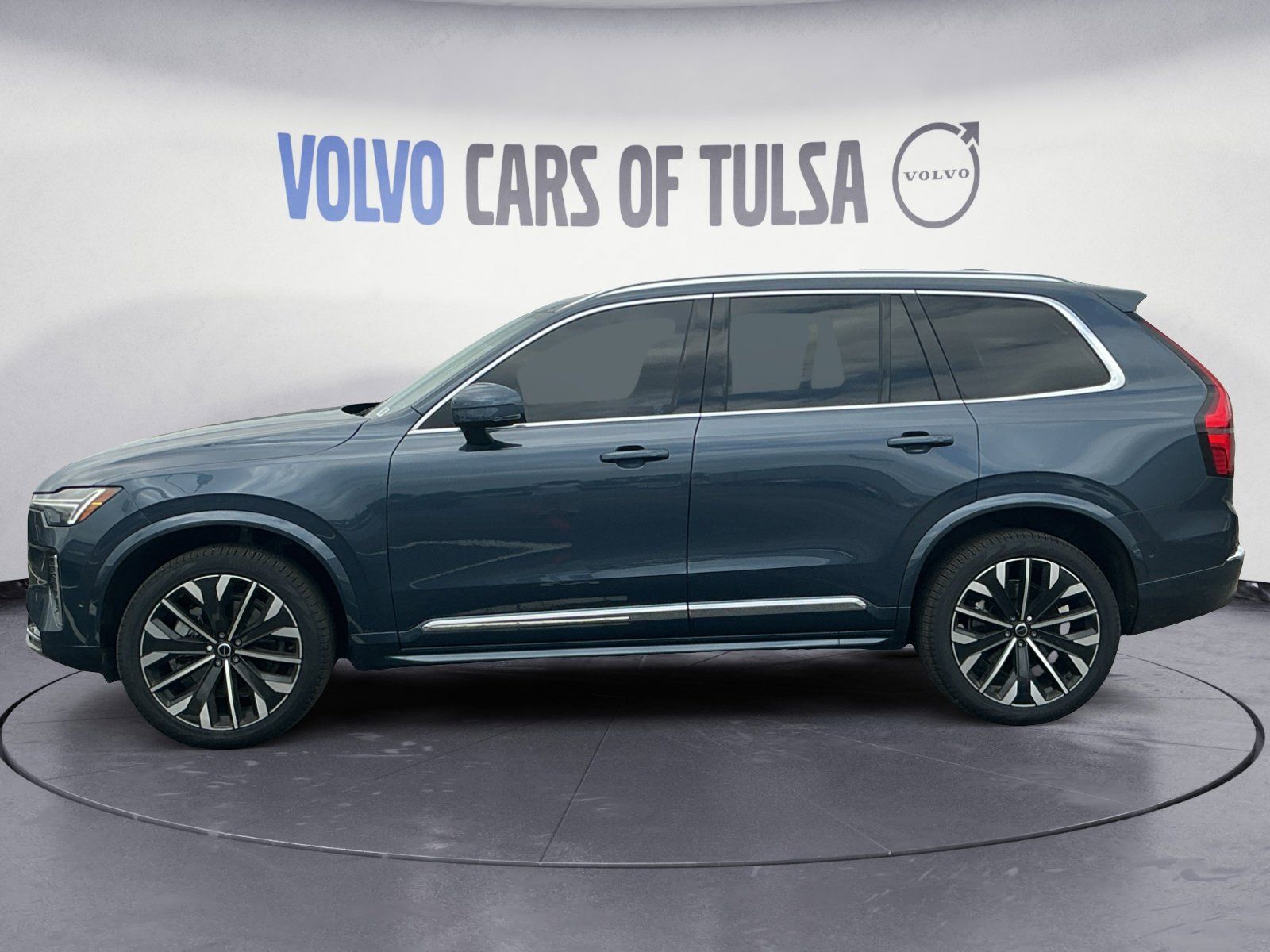 New 2026 Volvo XC90 B6 Plus 7-Seater SUV
