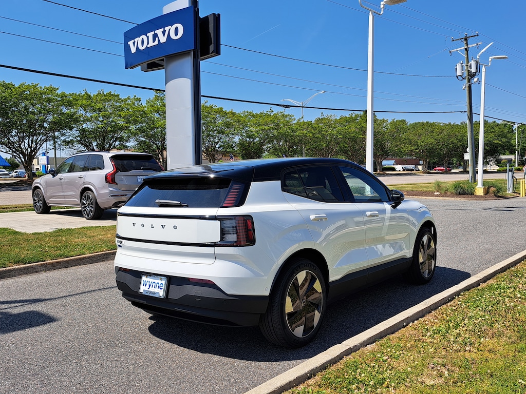 New 2026 Volvo EX30 Twin Motor Ultra SUV