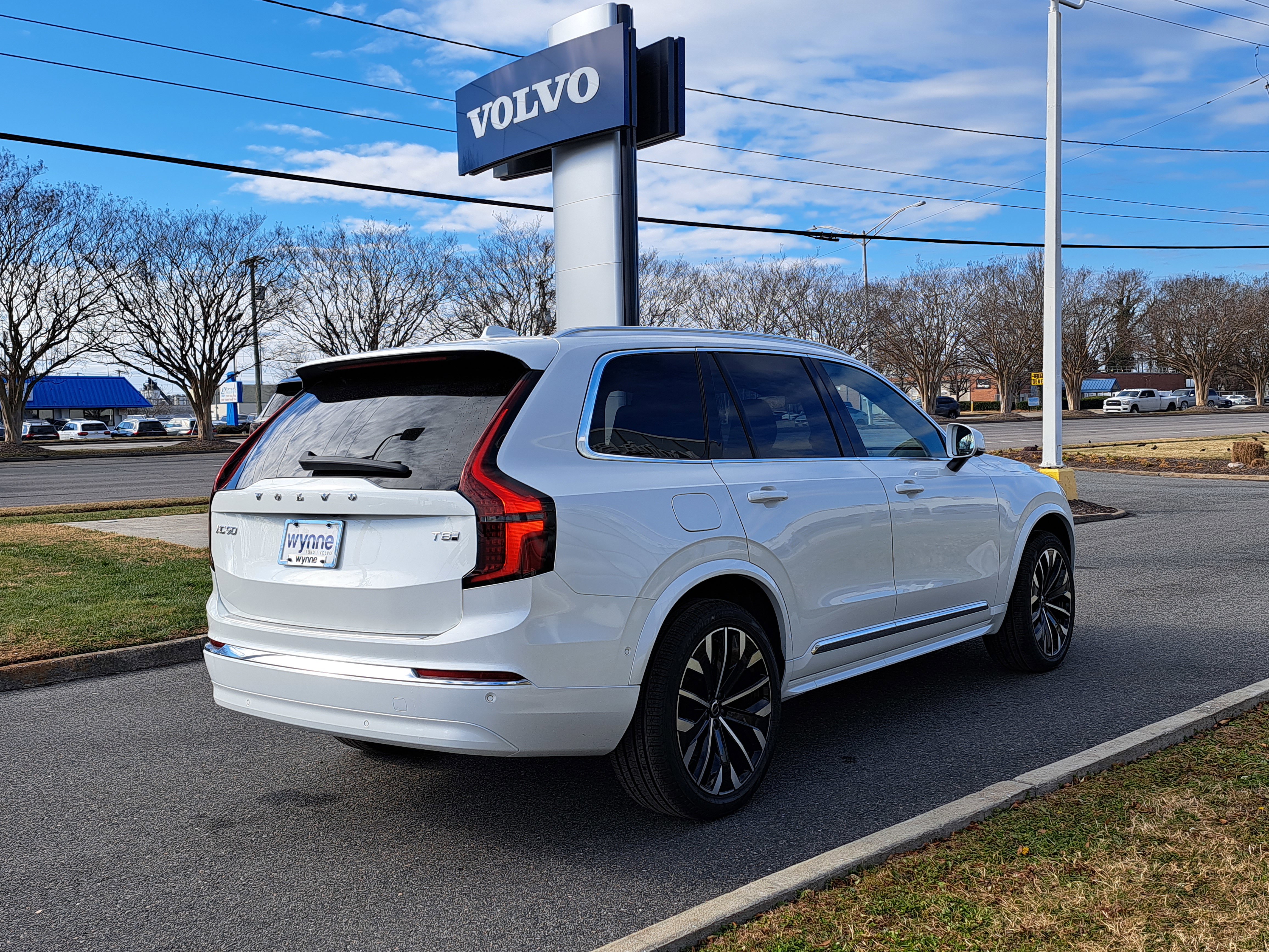 New 2026 Volvo XC90 plug-in hybrid T8 Plus 7-Seater SUV