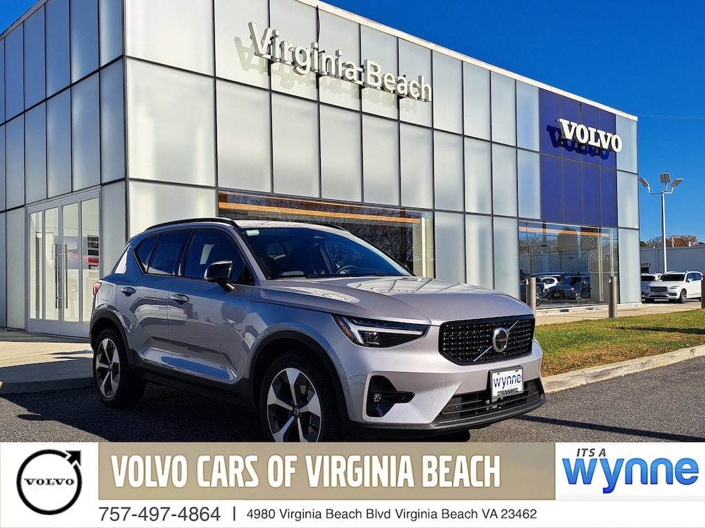 New 2026 Volvo XC40 B5 Plus SUV