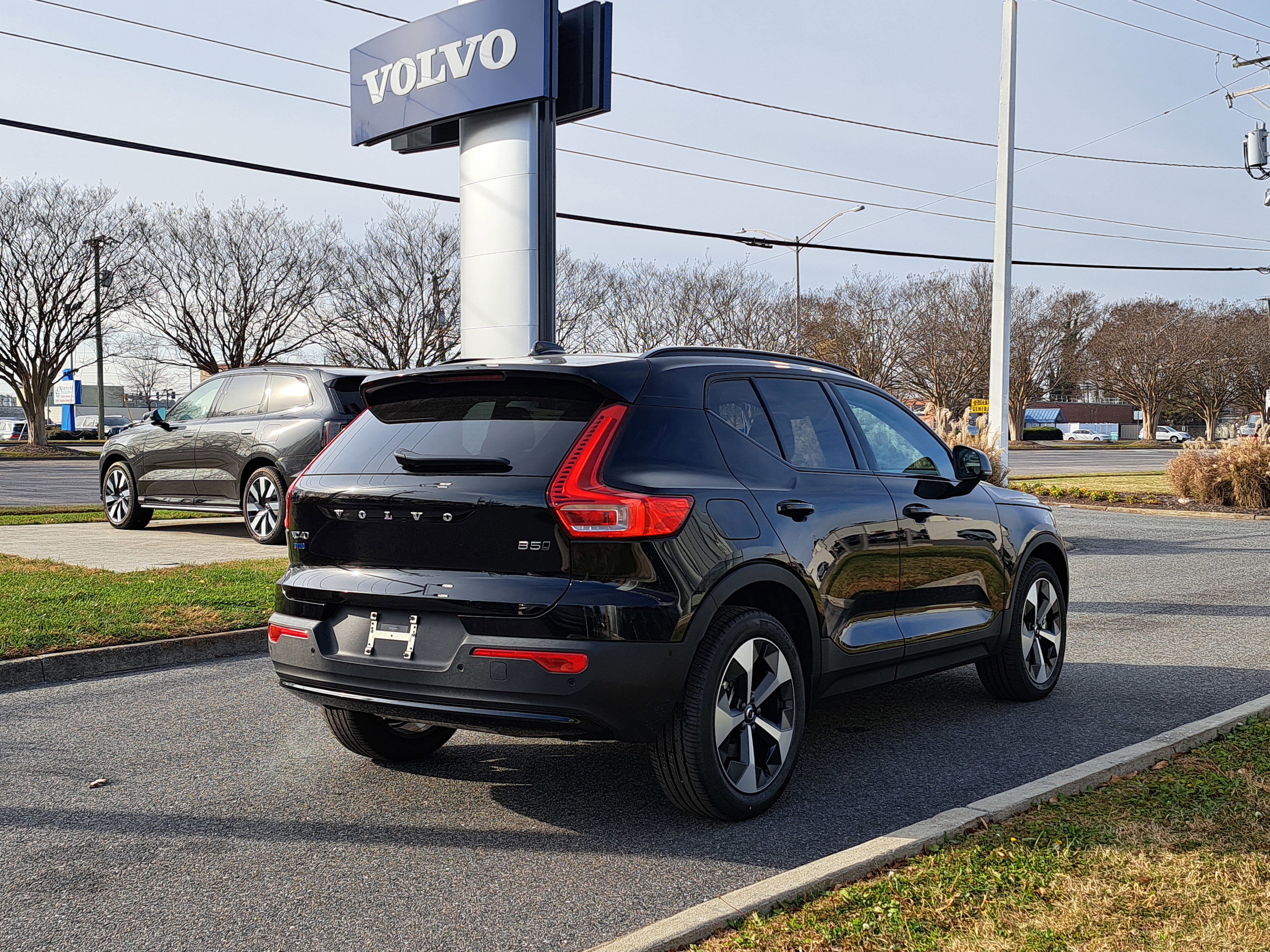 New 2026 Volvo XC40 B5 Plus SUV