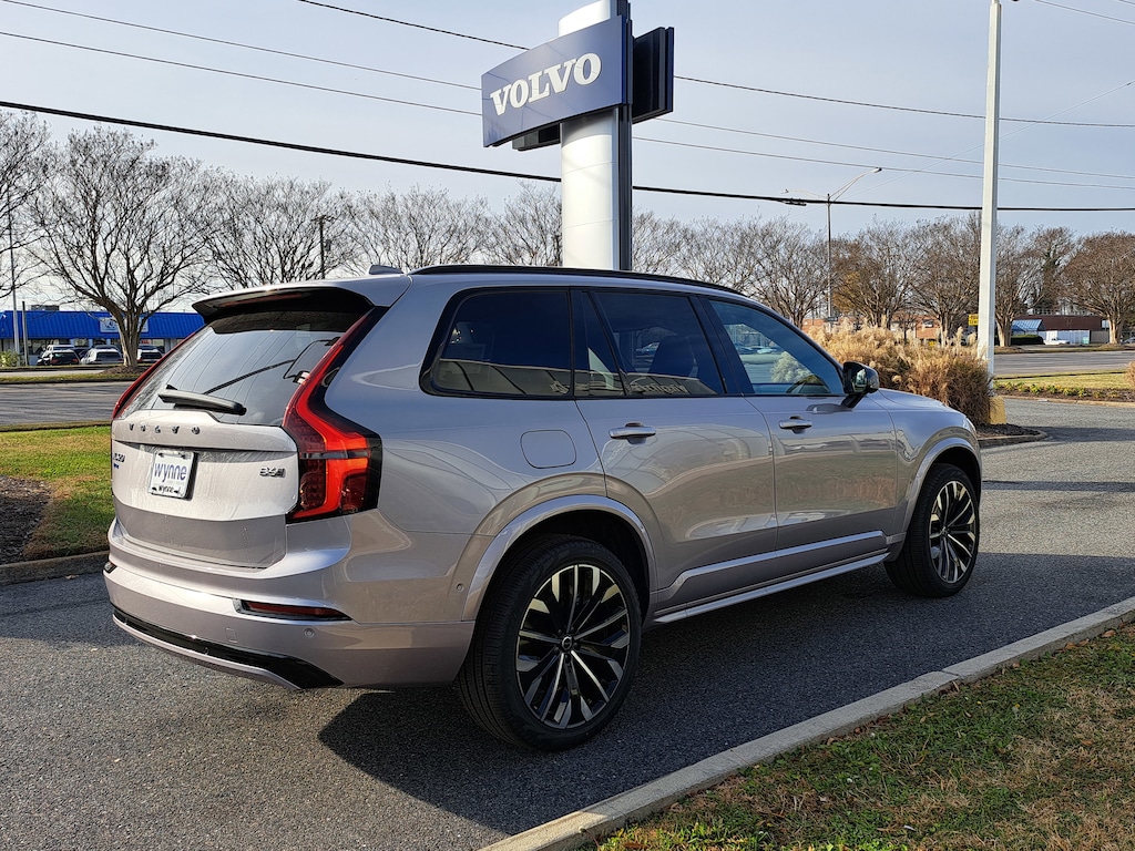 New 2026 Volvo XC90 B6 Ultra Dark Theme 7-Seater SUV