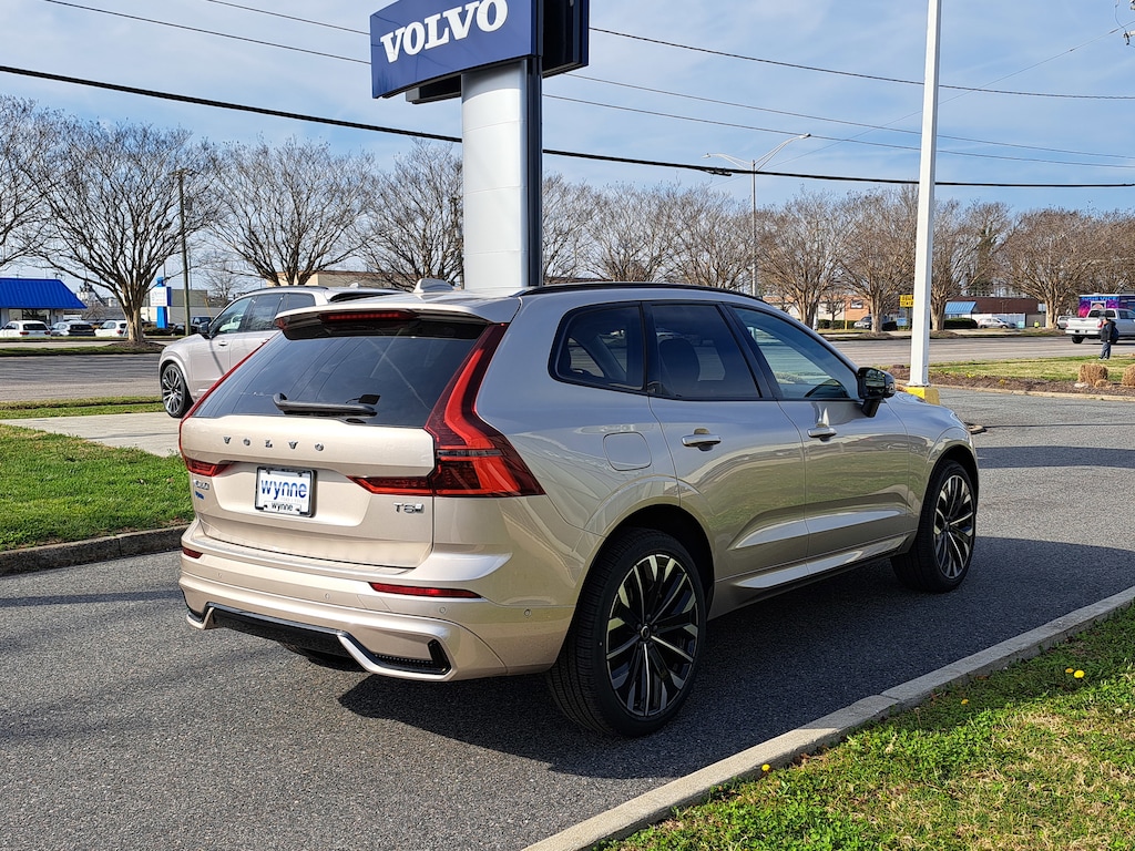 New 2026 Volvo XC60 plug-in hybrid T8 Ultra SUV