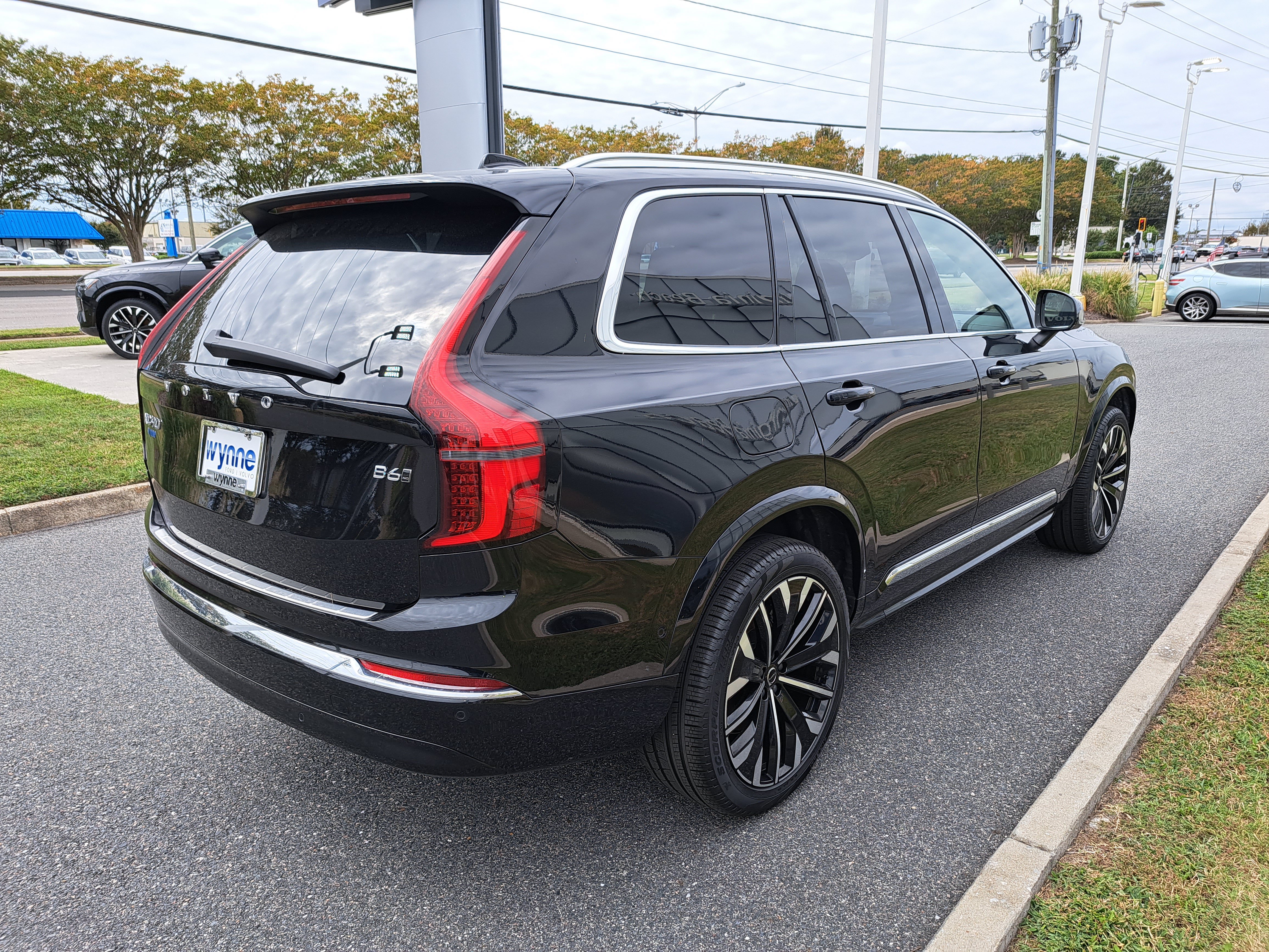New 2026 Volvo XC90 B6 Plus 7-Seater SUV