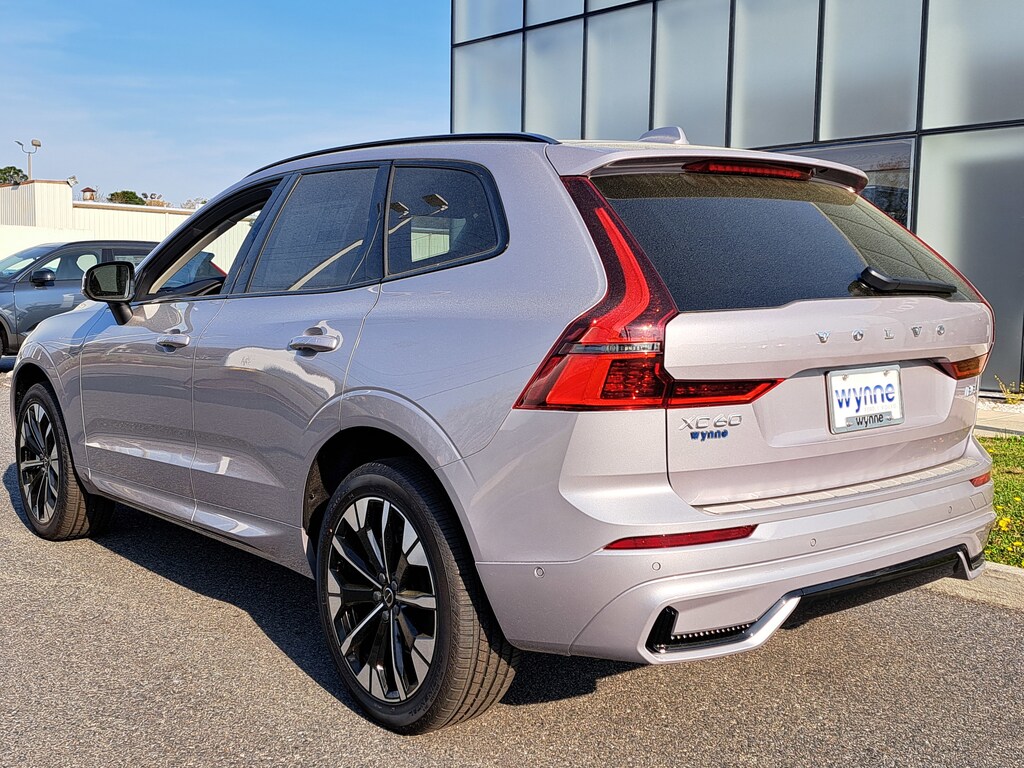 New 2026 Volvo XC60 B5 Plus SUV
