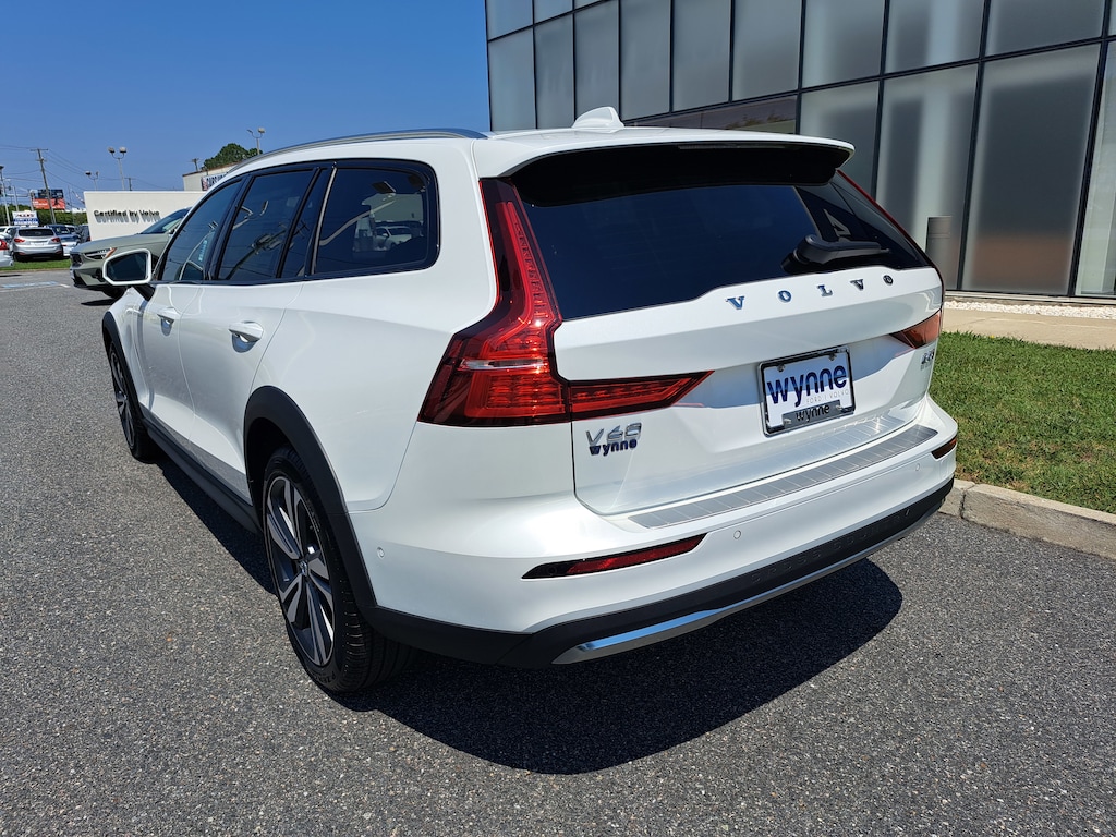 New 2026 Volvo V60 Cross Country B5 Plus Wagon