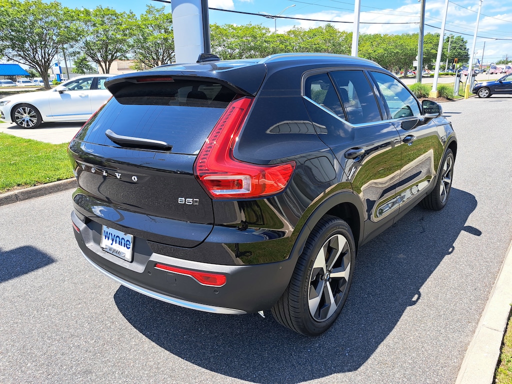 New 2026 Volvo XC40 B5 Plus SUV