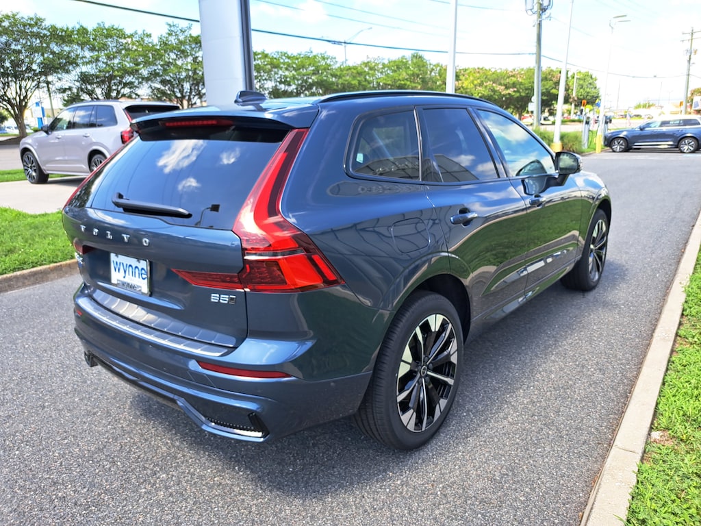 New 2026 Volvo XC60 B5 Core SUV