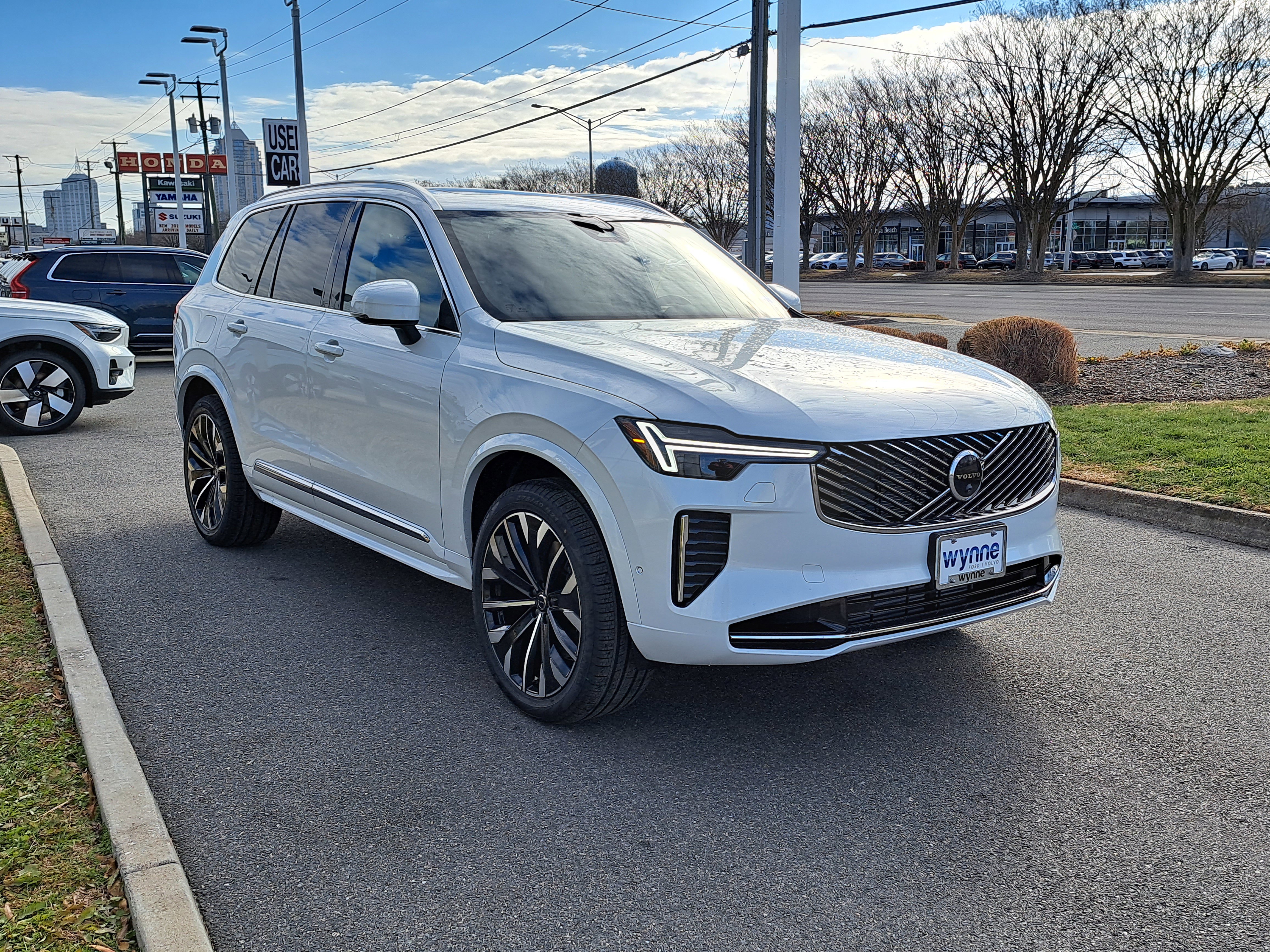 New 2026 Volvo XC90 plug-in hybrid T8 Plus 7-Seater SUV