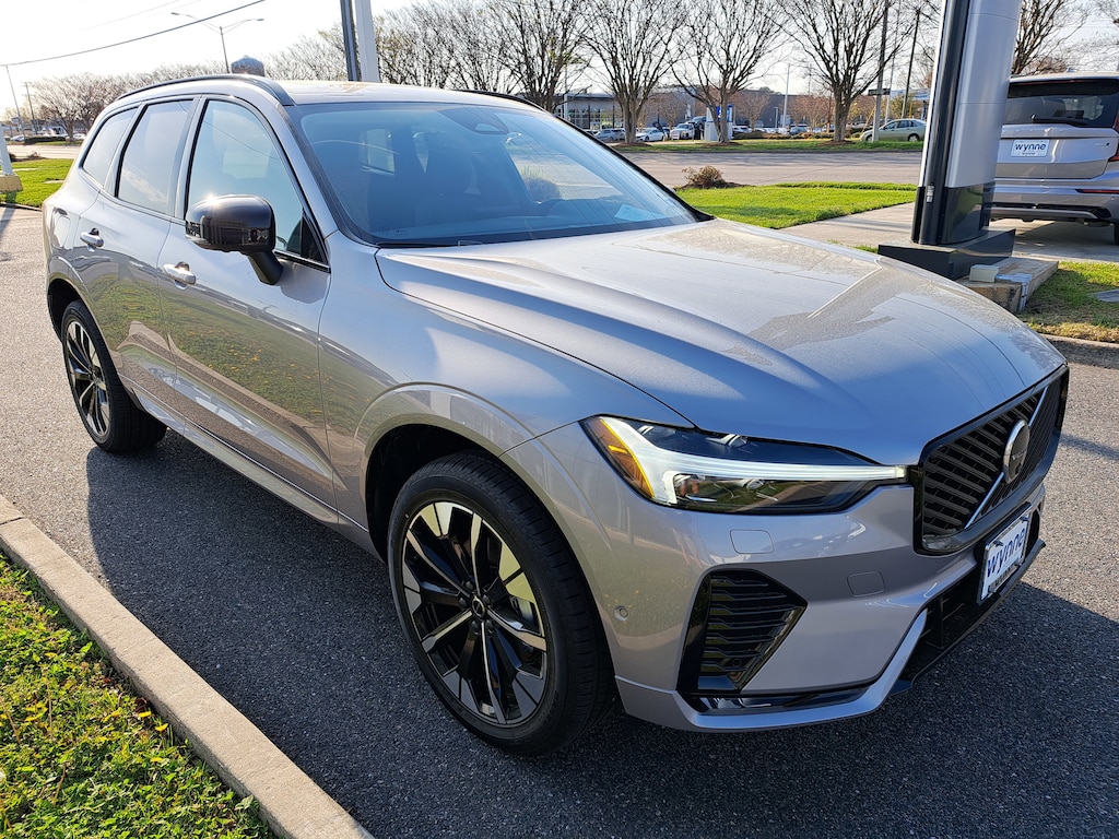 New 2026 Volvo XC60 B5 Plus SUV