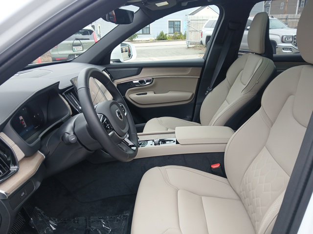 2026 Volvo XC90 Plus - Photo 11