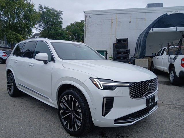 2026 Volvo XC90 Plus - Photo 9