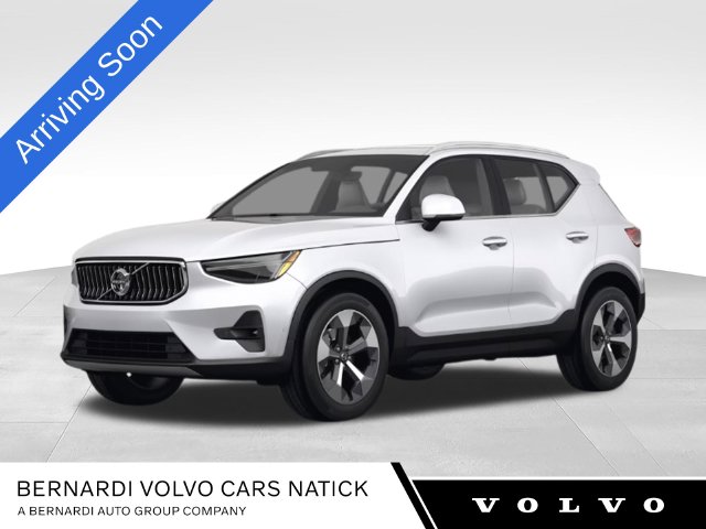 Used 2024 Volvo XC40 B5 Core SUV