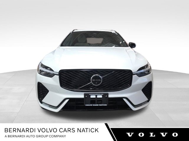 2026 Volvo XC60 Plus - Photo 8