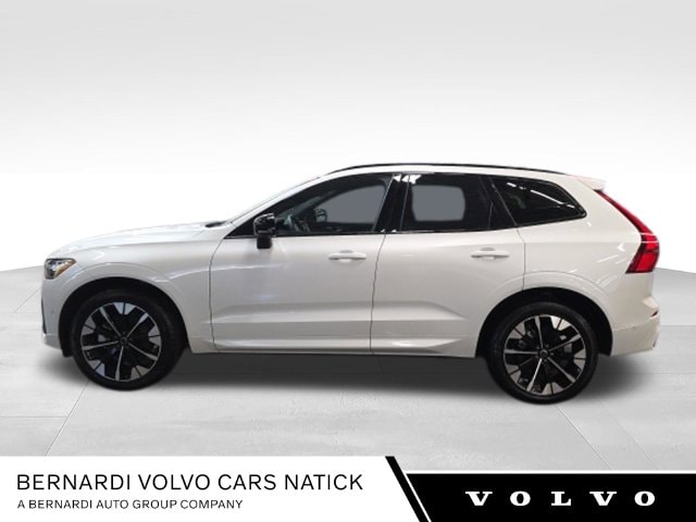 2026 Volvo XC60 Plus - Photo 2