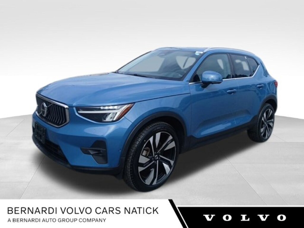 Certified 2023 Volvo XC40 B5 Plus Bright Theme SUV