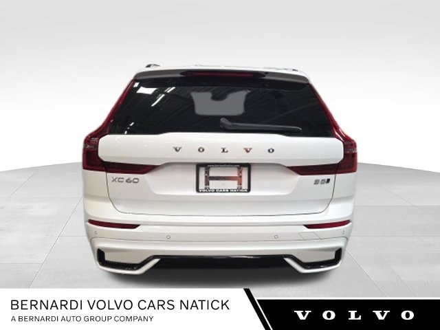 2026 Volvo XC60 Plus - Photo 4