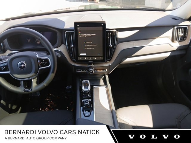 2026 Volvo XC60 Plus - Photo 15