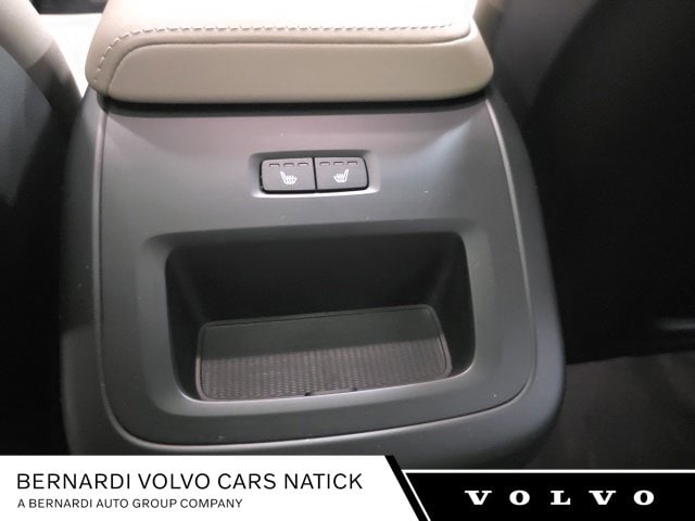 2026 Volvo XC60 Plus - Photo 33
