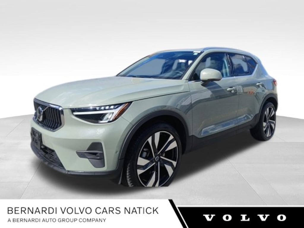 Certified 2024 Volvo XC40 B5 Plus Bright Theme SUV