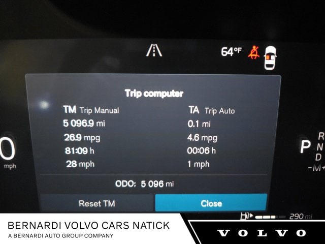 2026 Volvo XC60 Plus - Photo 17