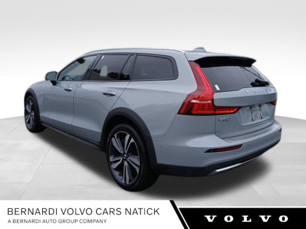 Certified 2024 Volvo V60 Cross Country B5 Plus Wagon